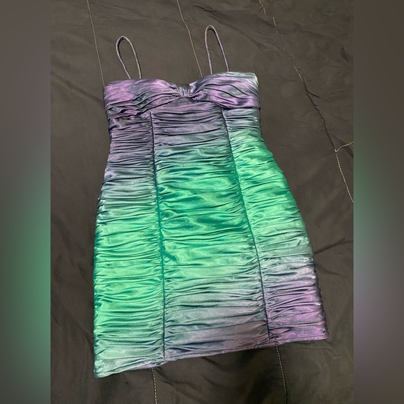 Le Chateau mini Dress size 7/8 - Picture 1 of 6